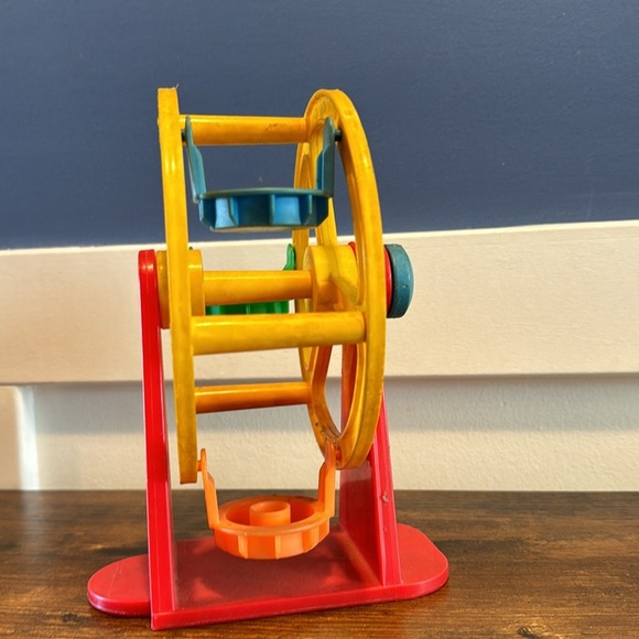 Fisher Price Ferris Wheel 1993 - dirty and needs cleaned - - Picture 4 of 5